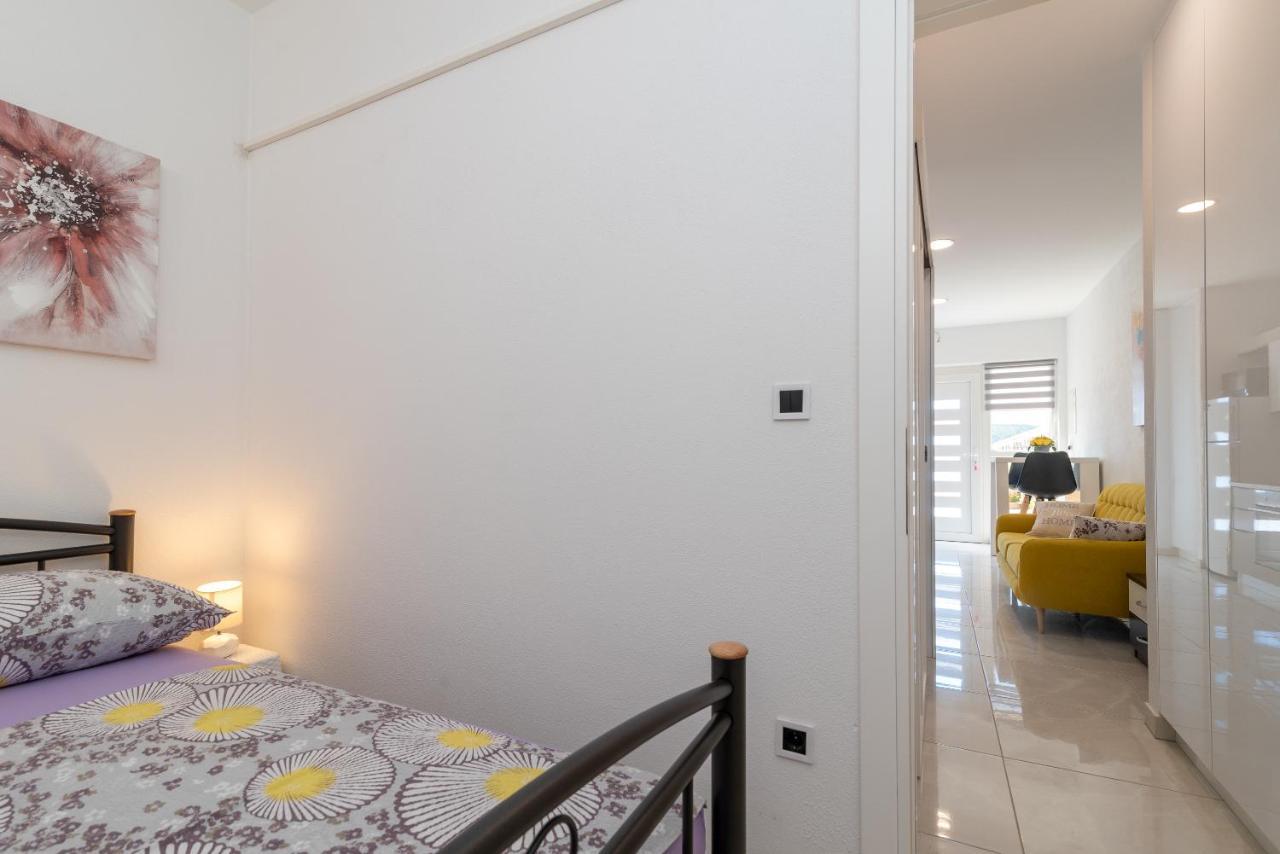 Apartment Leo Trogir Eksteriør billede
